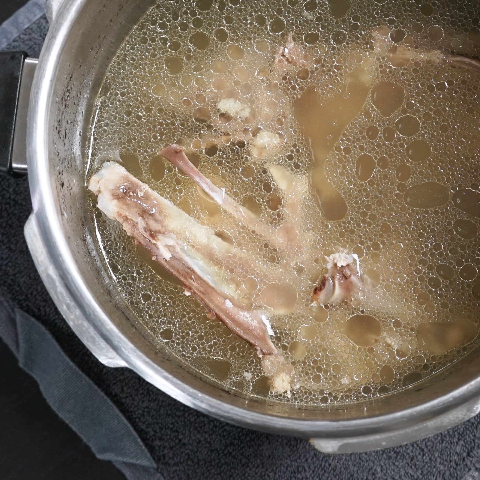 Range-Free Jidori Chicken Frame from Japan (400g)