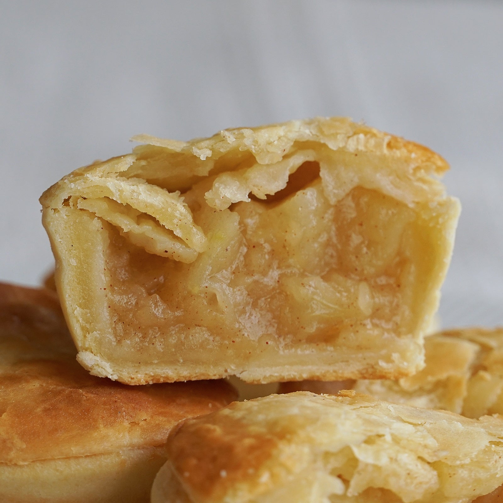 All-Natural Party-Size Apple Pies from Australia (4pc)