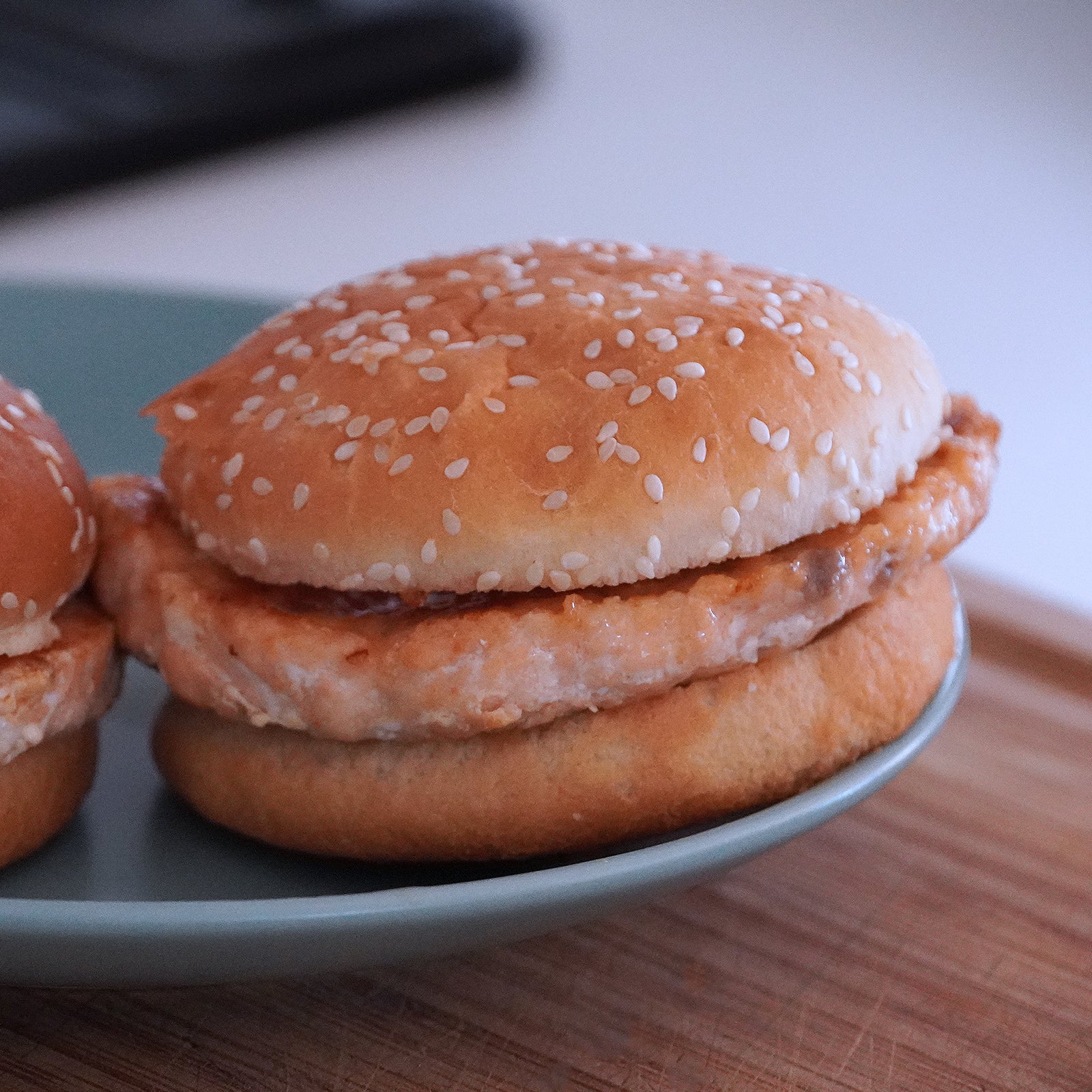 Tasmanian Premium Salmon Burger Patties (2pc) - Horizon Farms