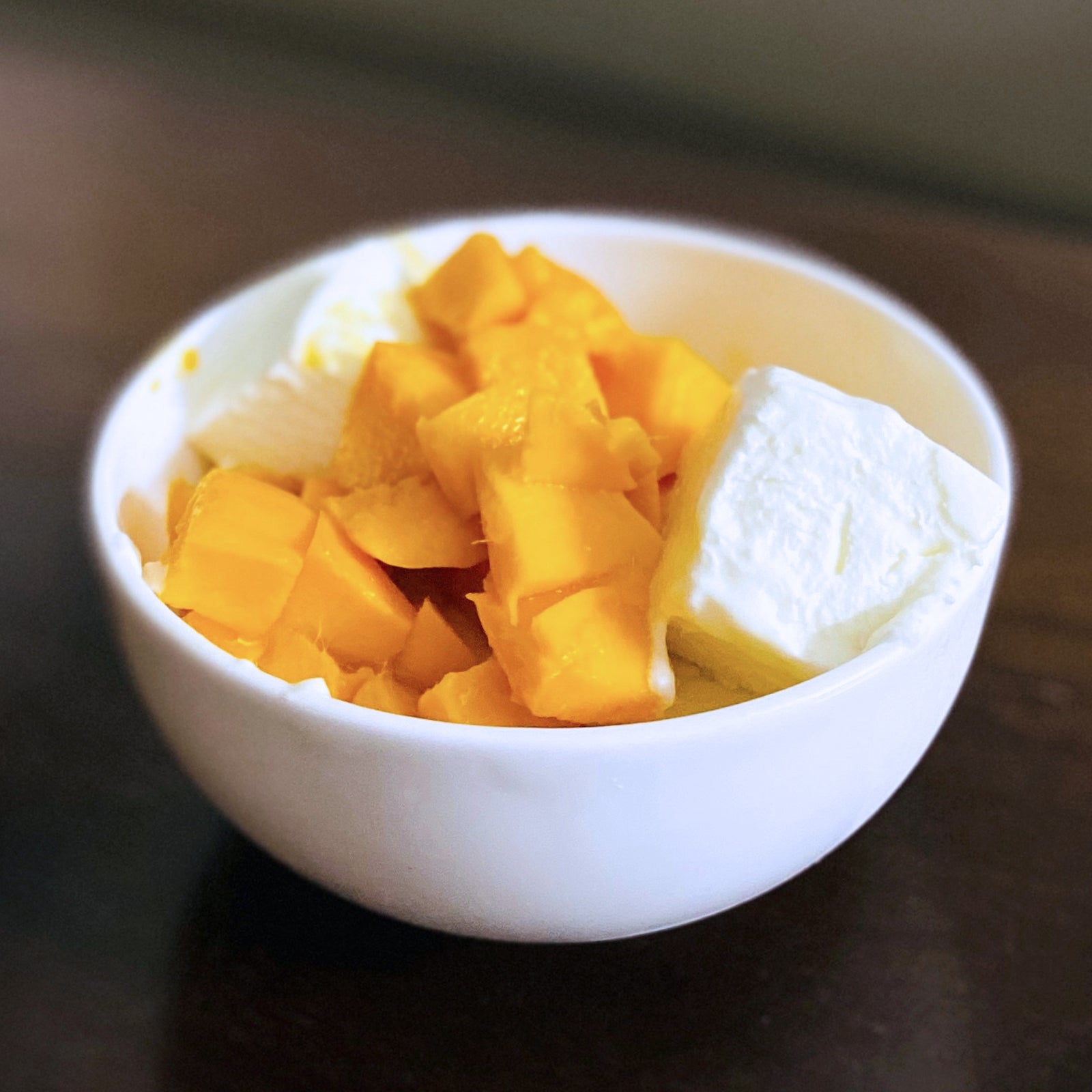 Organic Frozen Mango Chunks (300g) - Horizon Farms