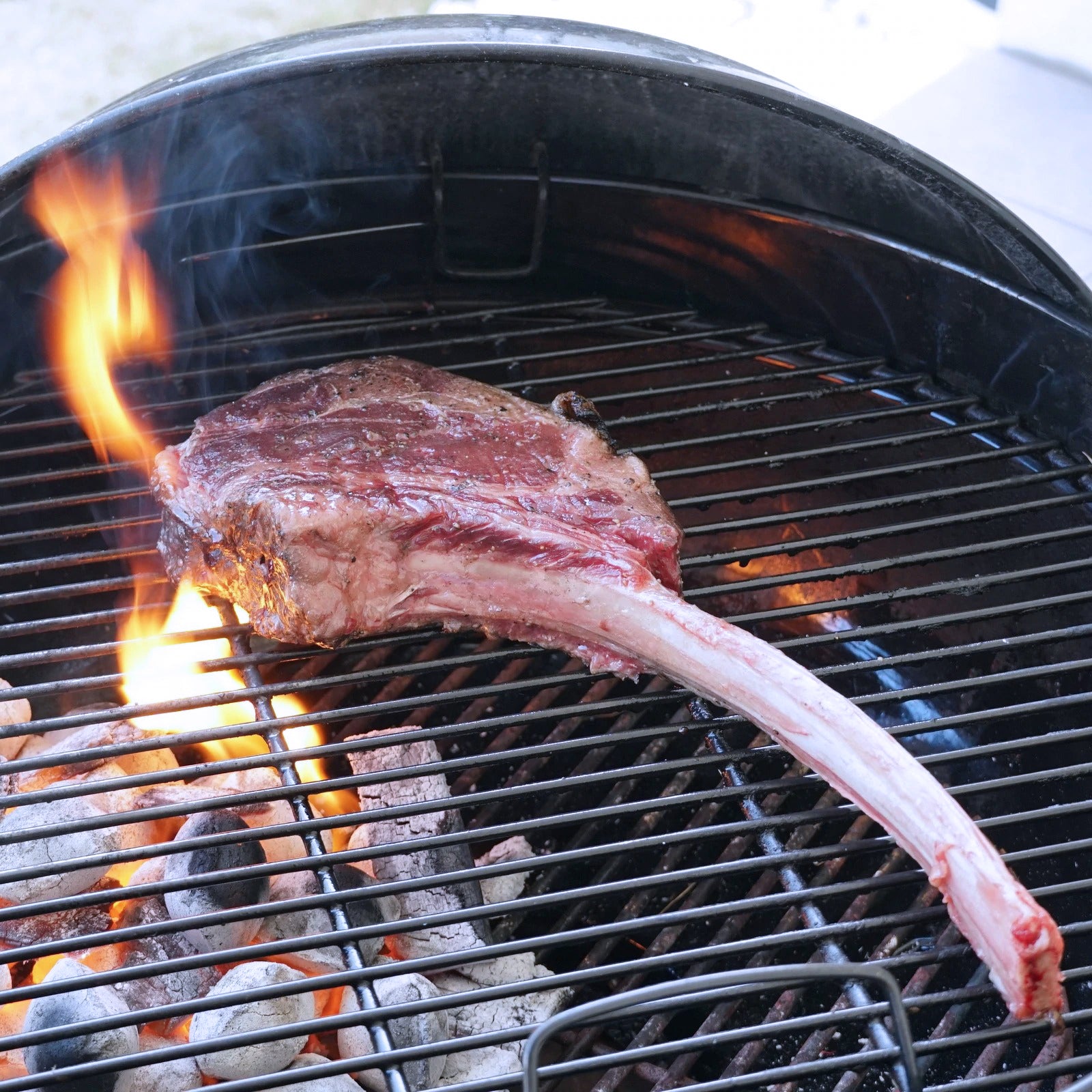 Premium American Grain-Fed Beef Tomahawk Steak from the USA (900g-1.2kg) - Horizon Farms