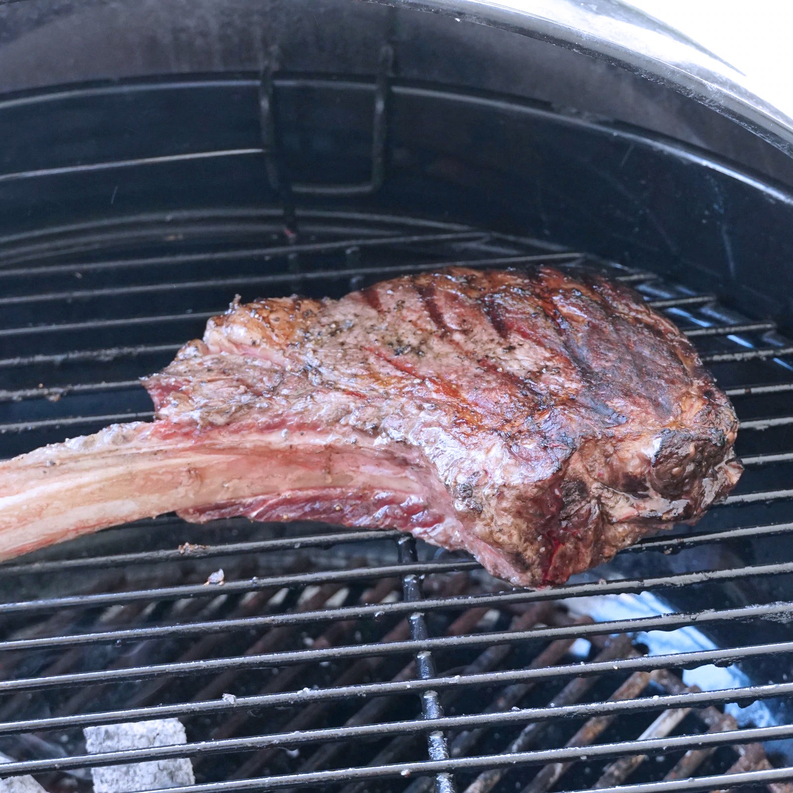 Premium American Grain-Fed Beef Tomahawk Steak from the USA (900g-1.2kg) - Horizon Farms