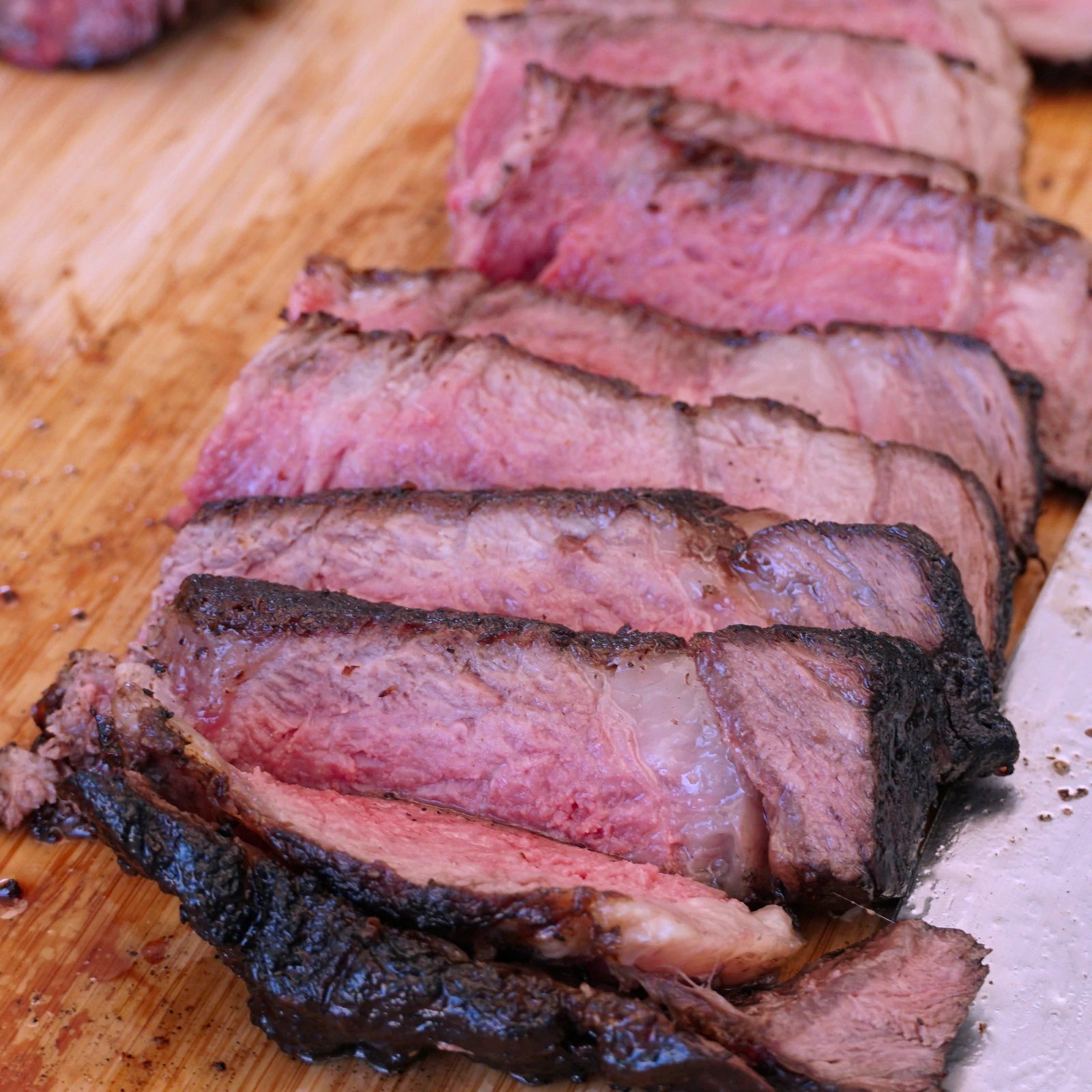 Premium American Grain-Fed Beef Tomahawk Steak from the USA (900g-1.2kg) - Horizon Farms