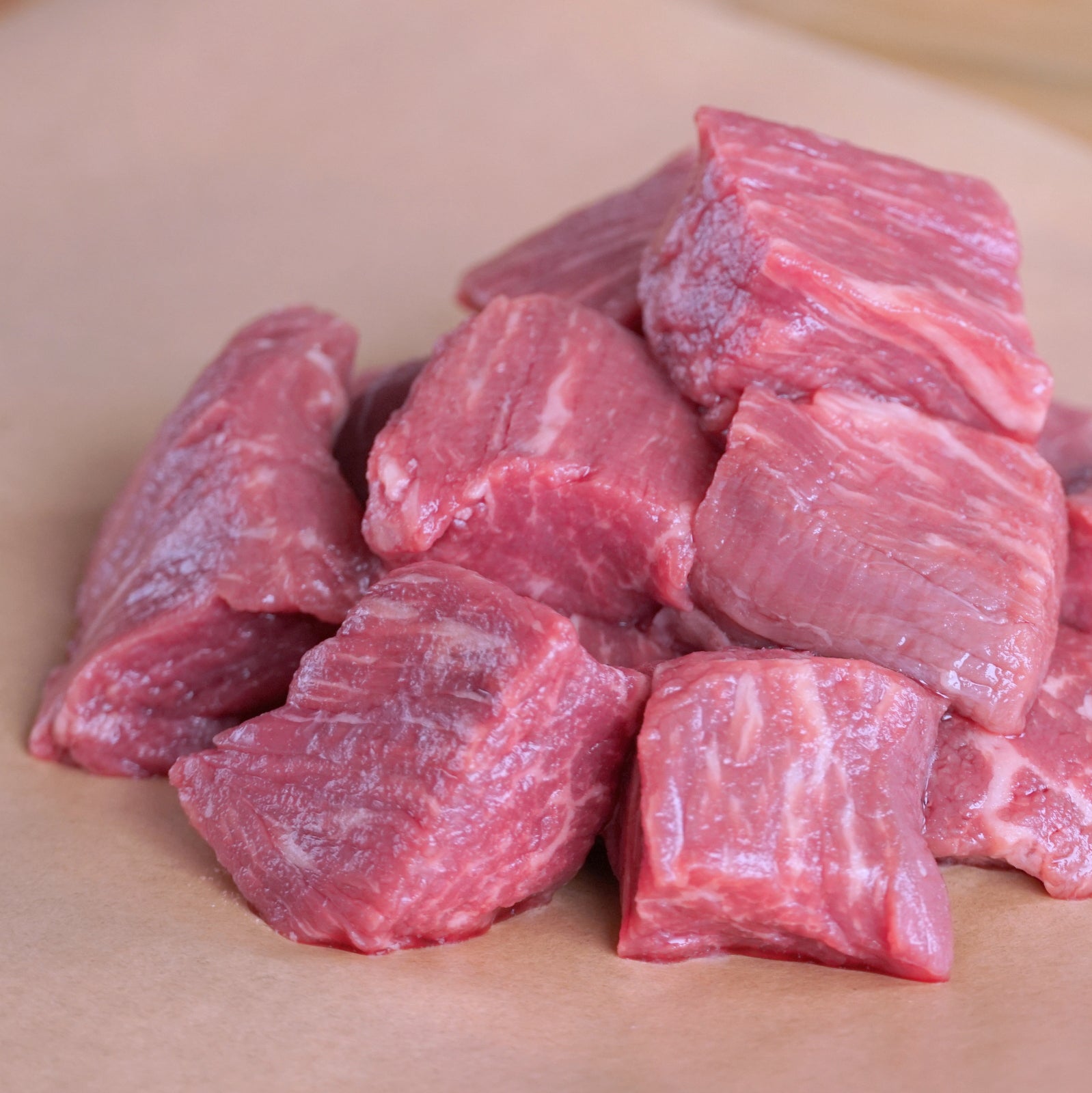 Premium American Grain-Fed Beef Filet Steak Cubes from the USA (250g) - Horizon Farms
