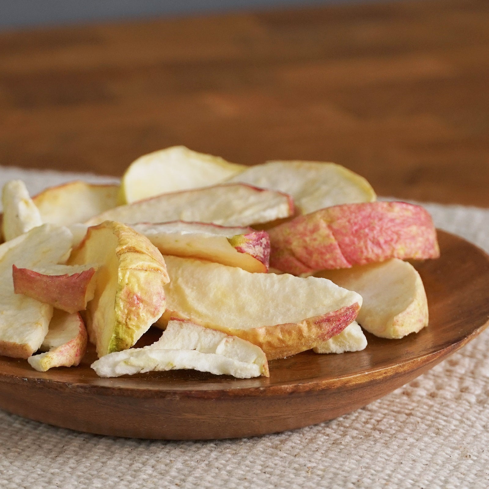Certified Organic Freeze-Dried Apple Slices from Australia (20g) - Horizon Farms