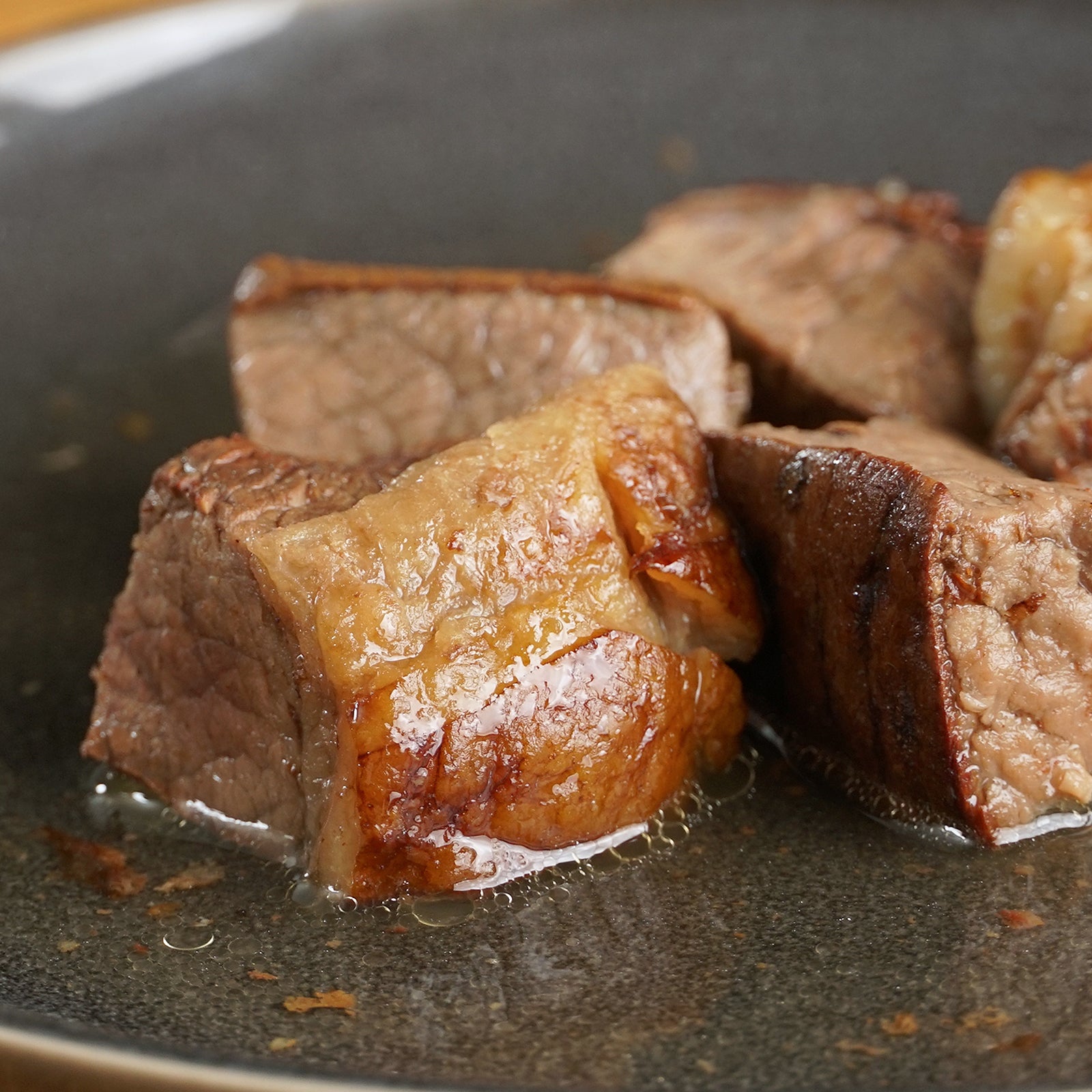 All-Natural Grass-Fed Beef Sugar-Free Smoked Rump Cubes (100g) - Horizon Farms