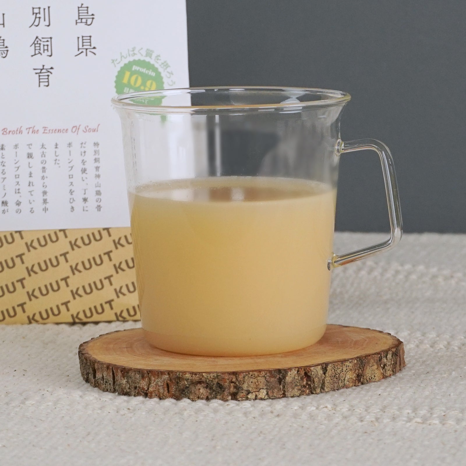 All-Natural Unsalted Chicken Bone Broth from Tokushima (180g)