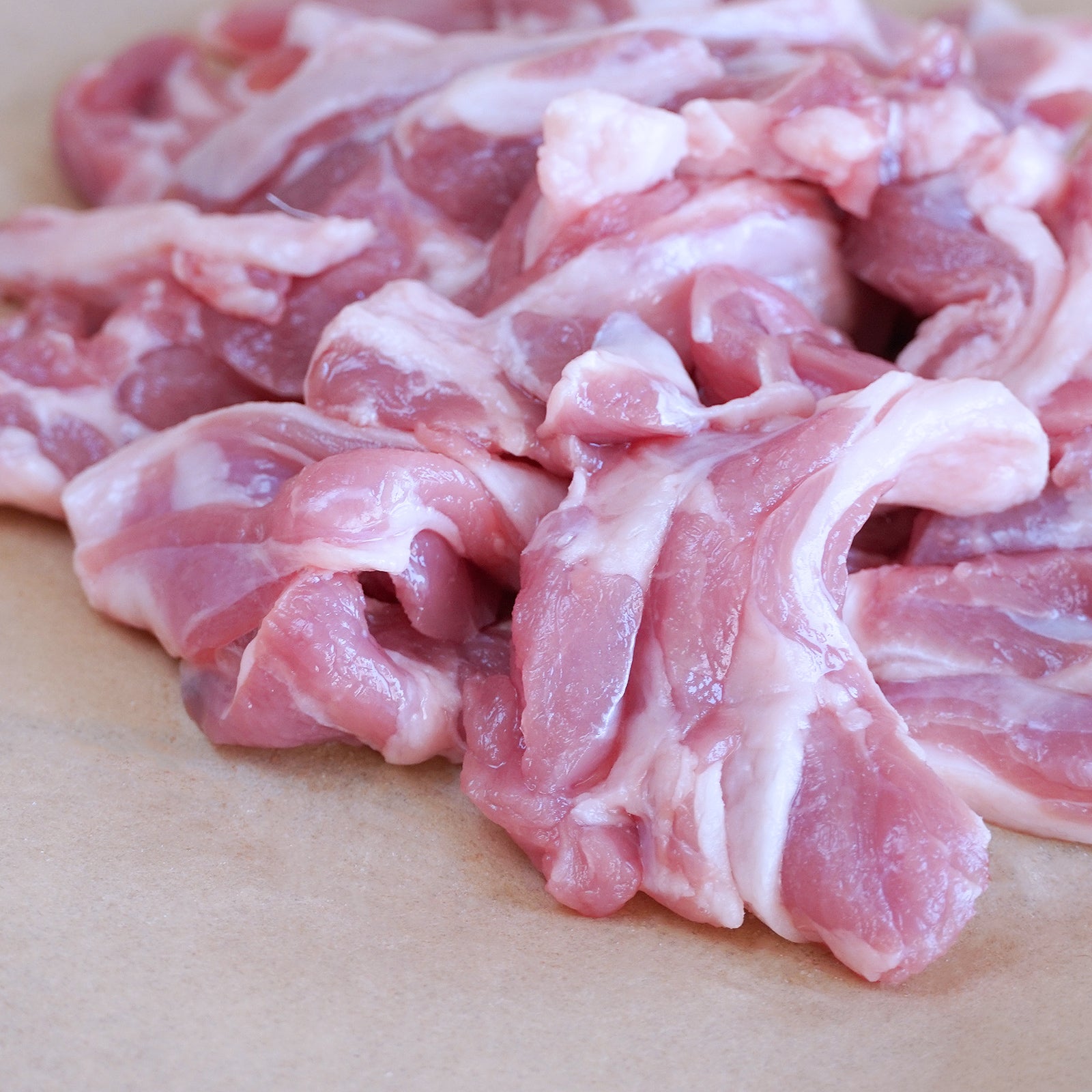 Free-Range Grass-Fed Lamb Neck Slices from Iceland (200g) - Horizon Farms