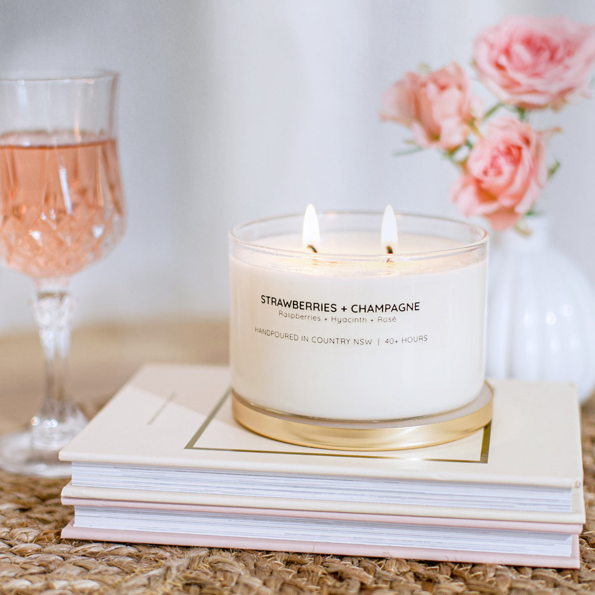 100% Natural Soy Wax "Strawberries & Champagne" Candle from Australia (330g)