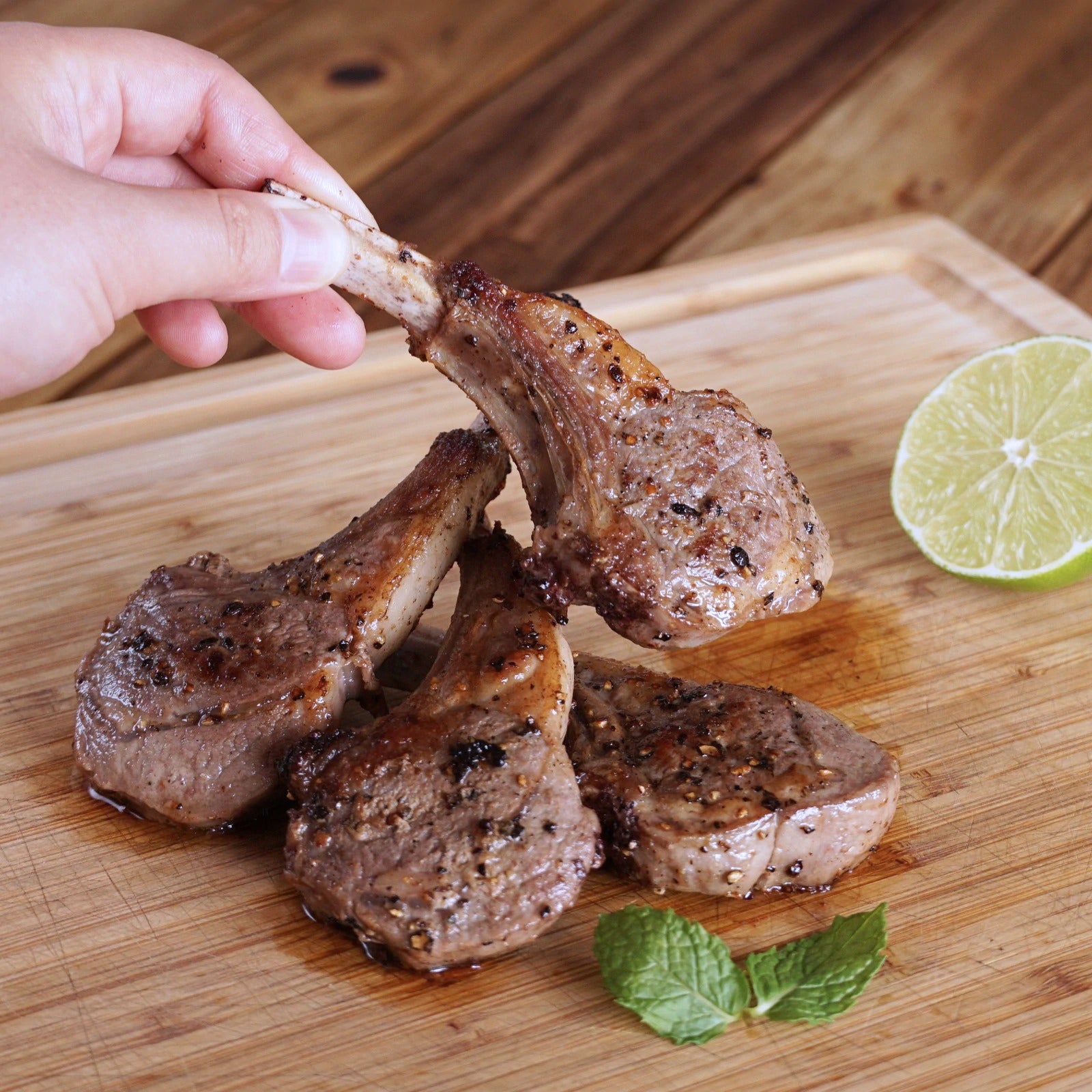 Free-Range Lamb Chops from New Zealand (210g) - Horizon Farms