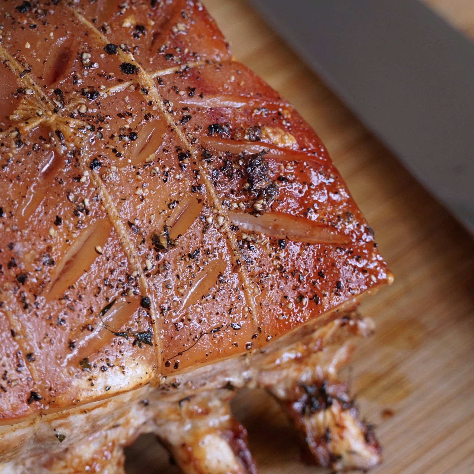 Free-Range Skin-On Pork Rack from Australia (1.3kg-1.8kg) - Horizon Farms