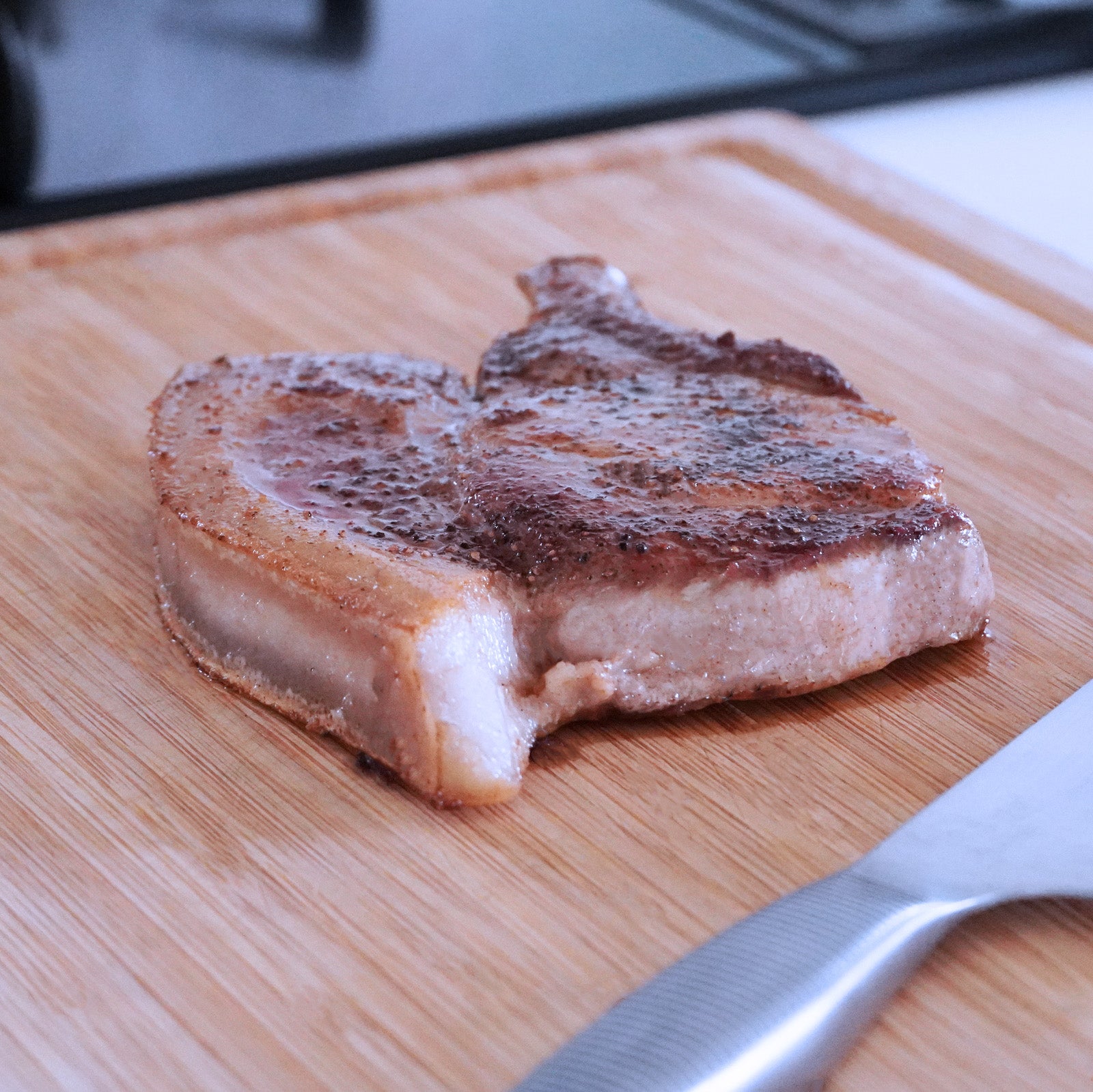 Free-Range Bone-In Pork Chop from Australia (250g) - Horizon Farms